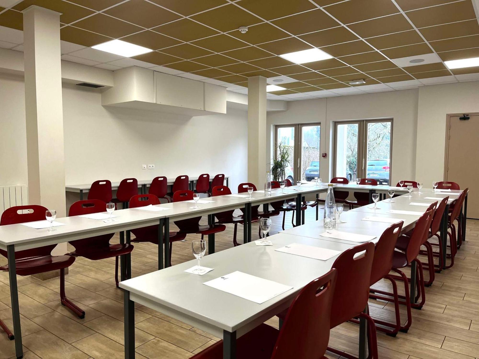 Best Western Blanche De Castille Dourdan Exterior foto