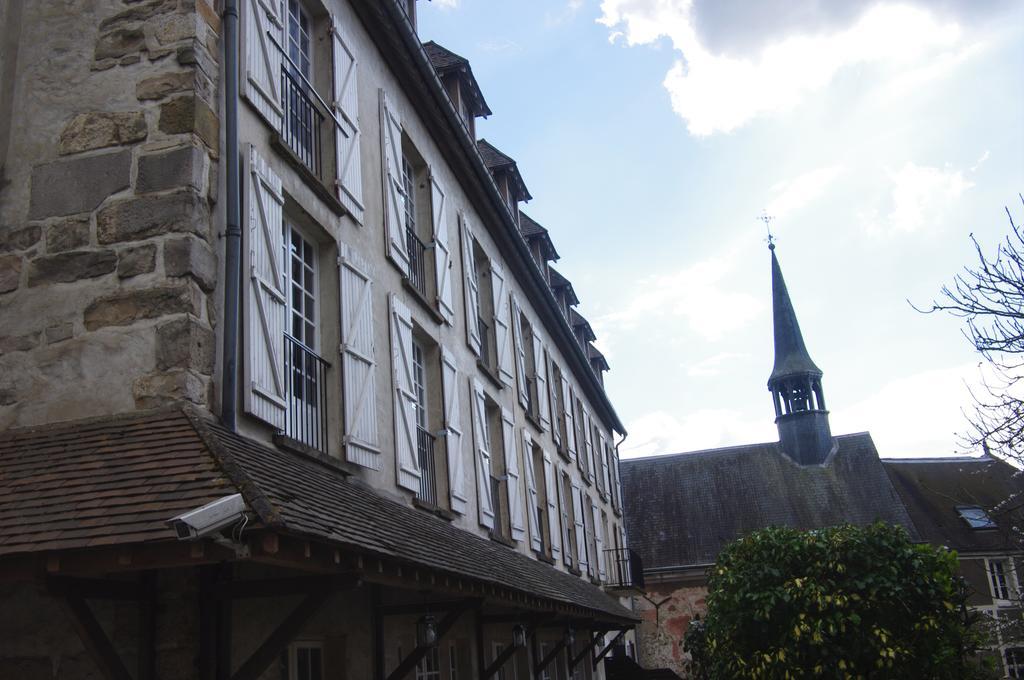 Best Western Blanche De Castille Dourdan Exterior foto